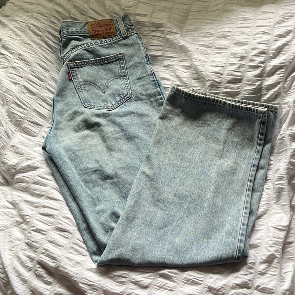 LEVI JEANS LOOSE AND HIGH RISE